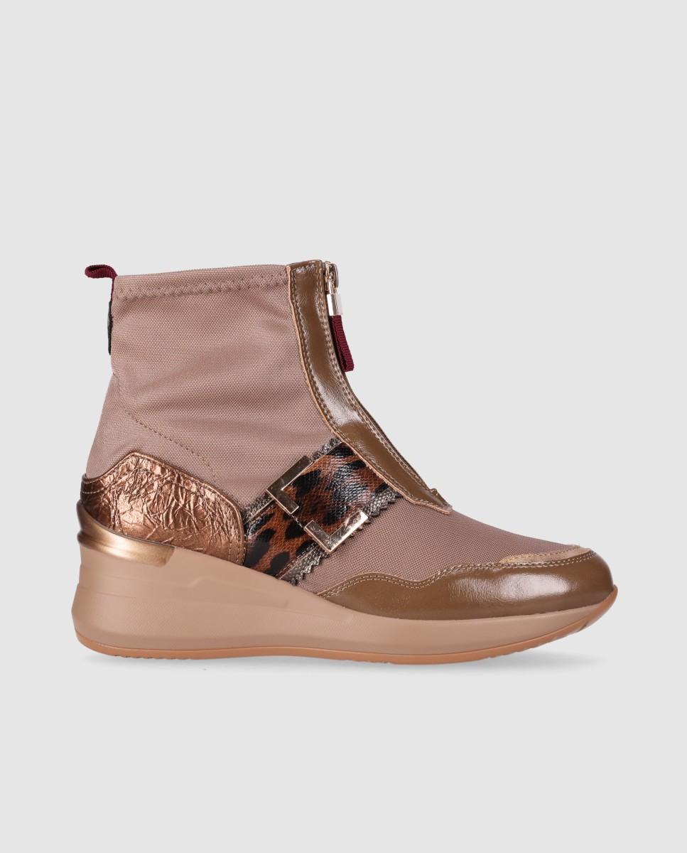 Botines de mujer con suela de cuña y diseño sporty-fashion - Chika10 - Beige Beige-1