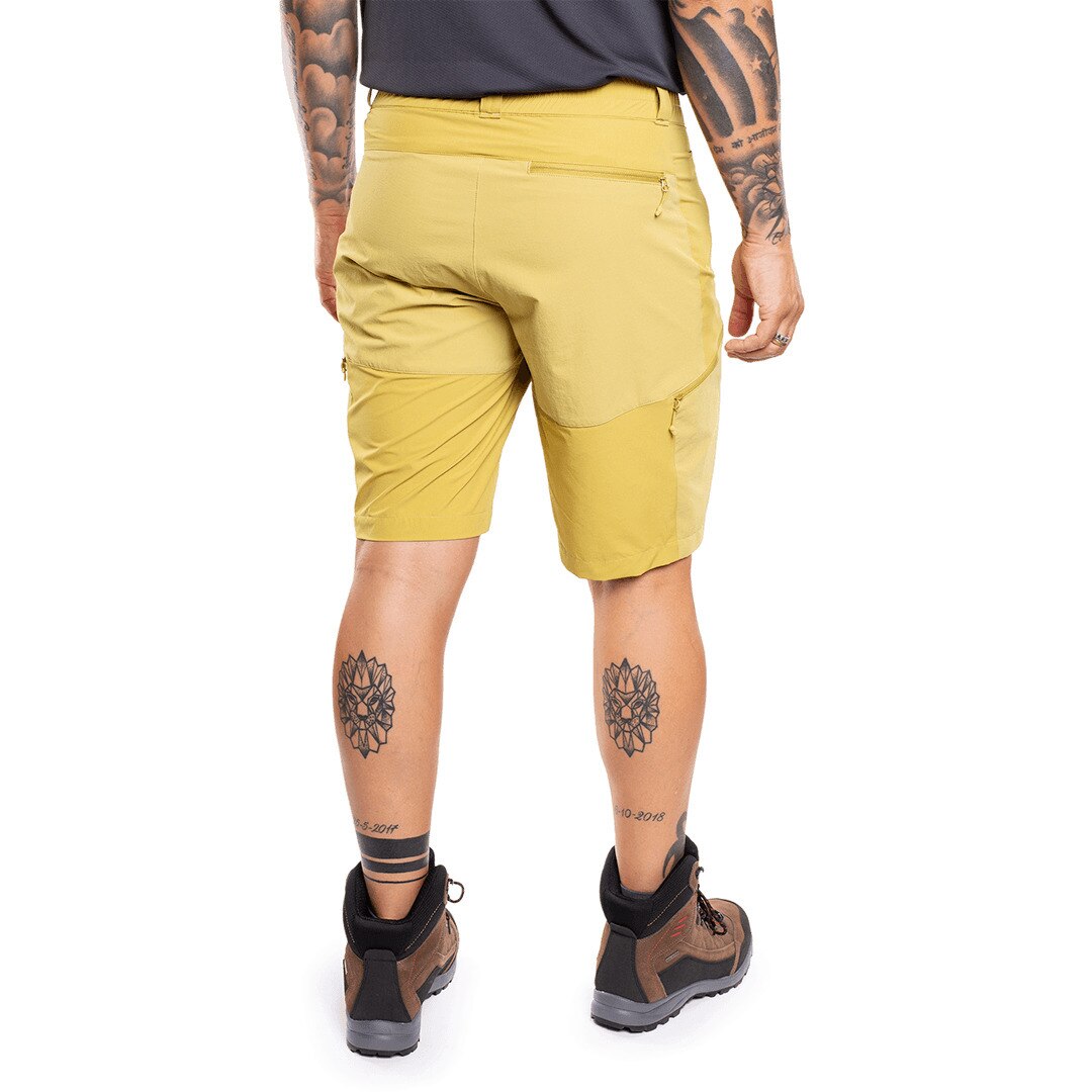 Imagen 2 de Bermuda de hombre Stuor Trangoworld - Oro Oro