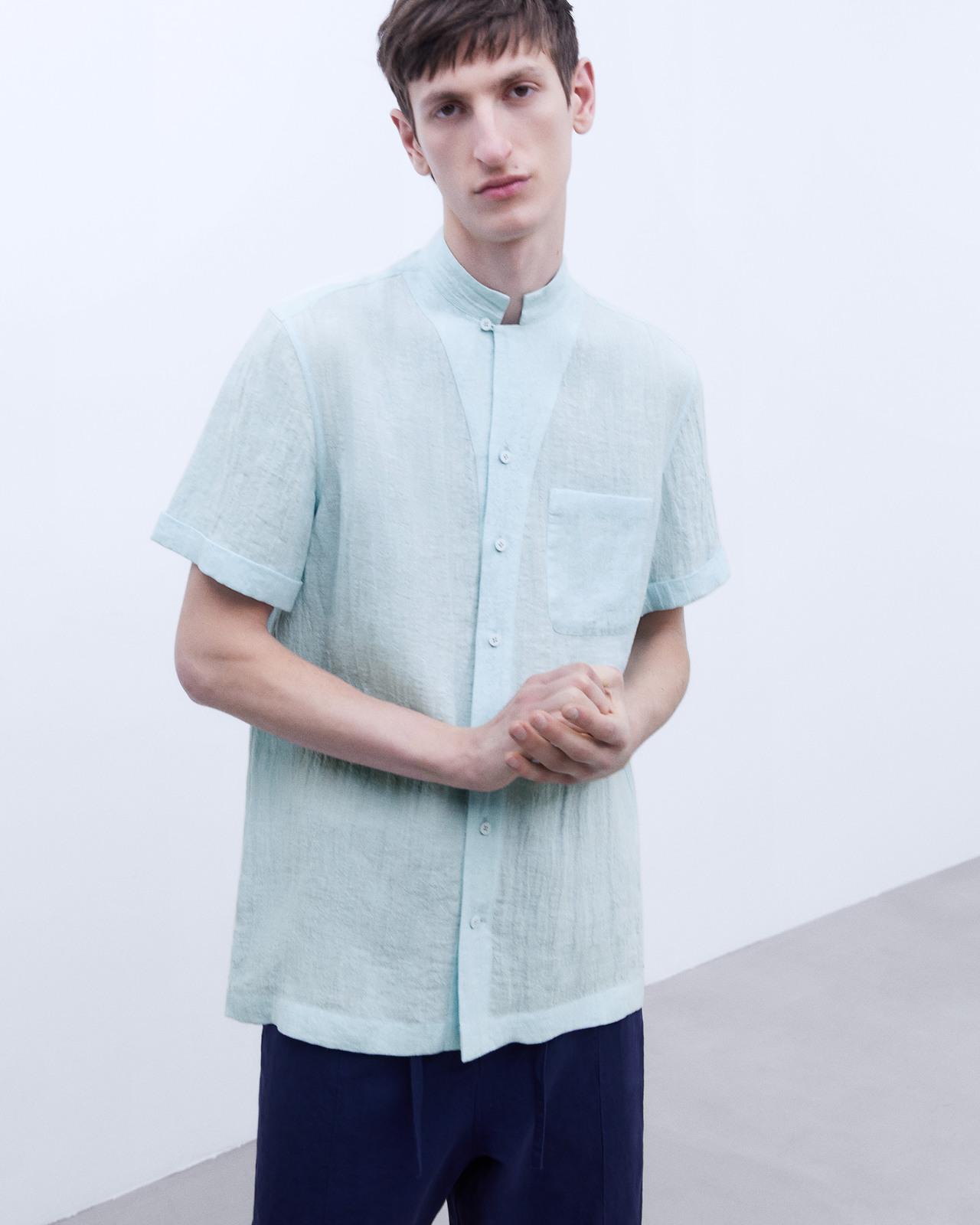 Camisa de hombre de manga corta azul