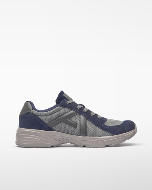 Imagen 0 de Zapatillas deportivas de hombre con maxi logo y cierre de cordones