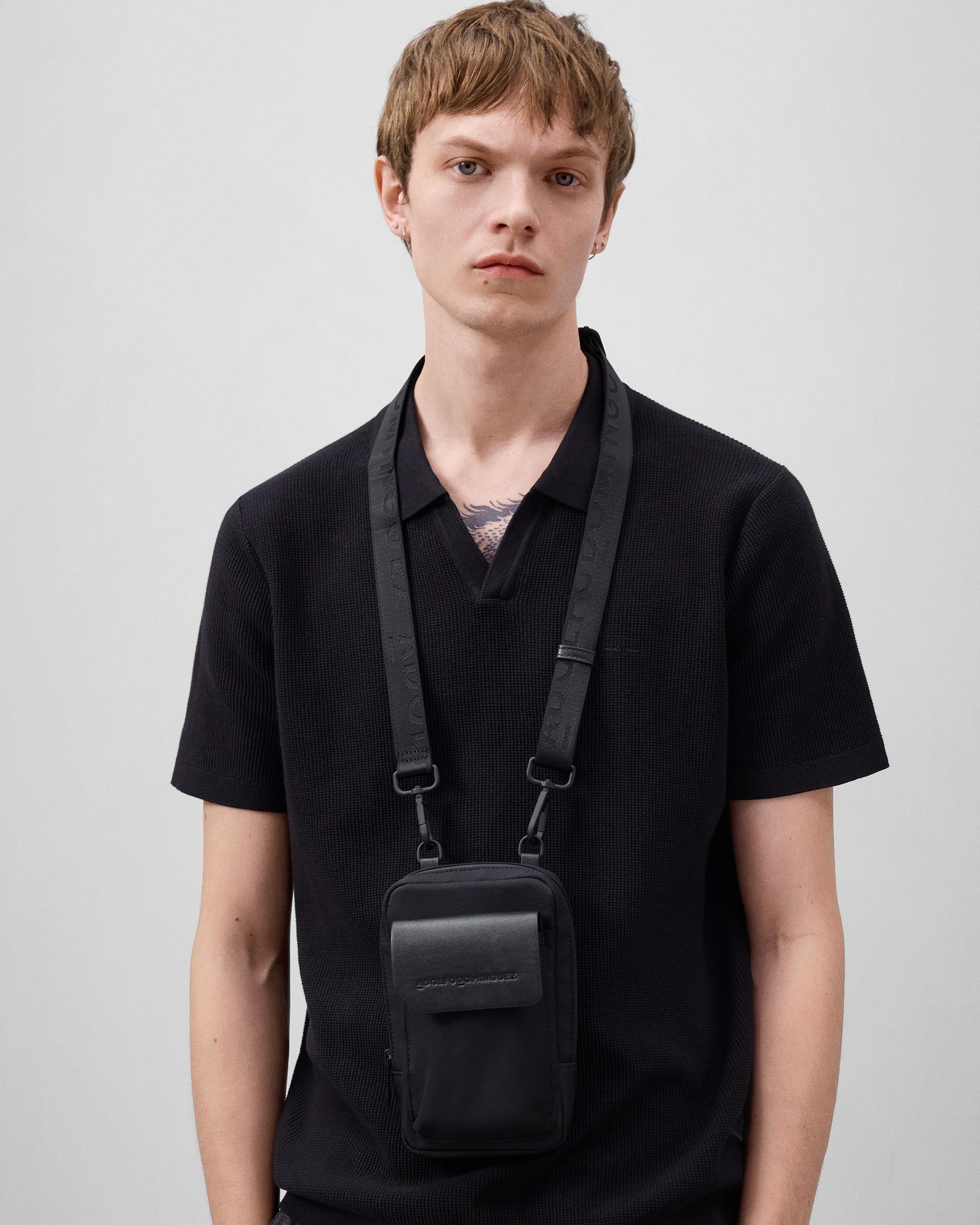 Bandolera de hombre portamóvil con cierre de cremallera waterproof - Adolfo Dominguez - Negro Negro-2