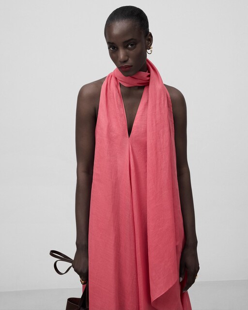 Imagen 0 de Vestido con cuello pañuelo en ramio