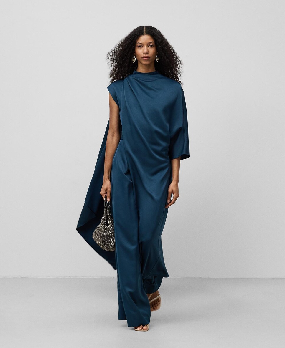 Mono de mujer largo con capa asimétrica · Adolfo Dominguez · El - Main Image