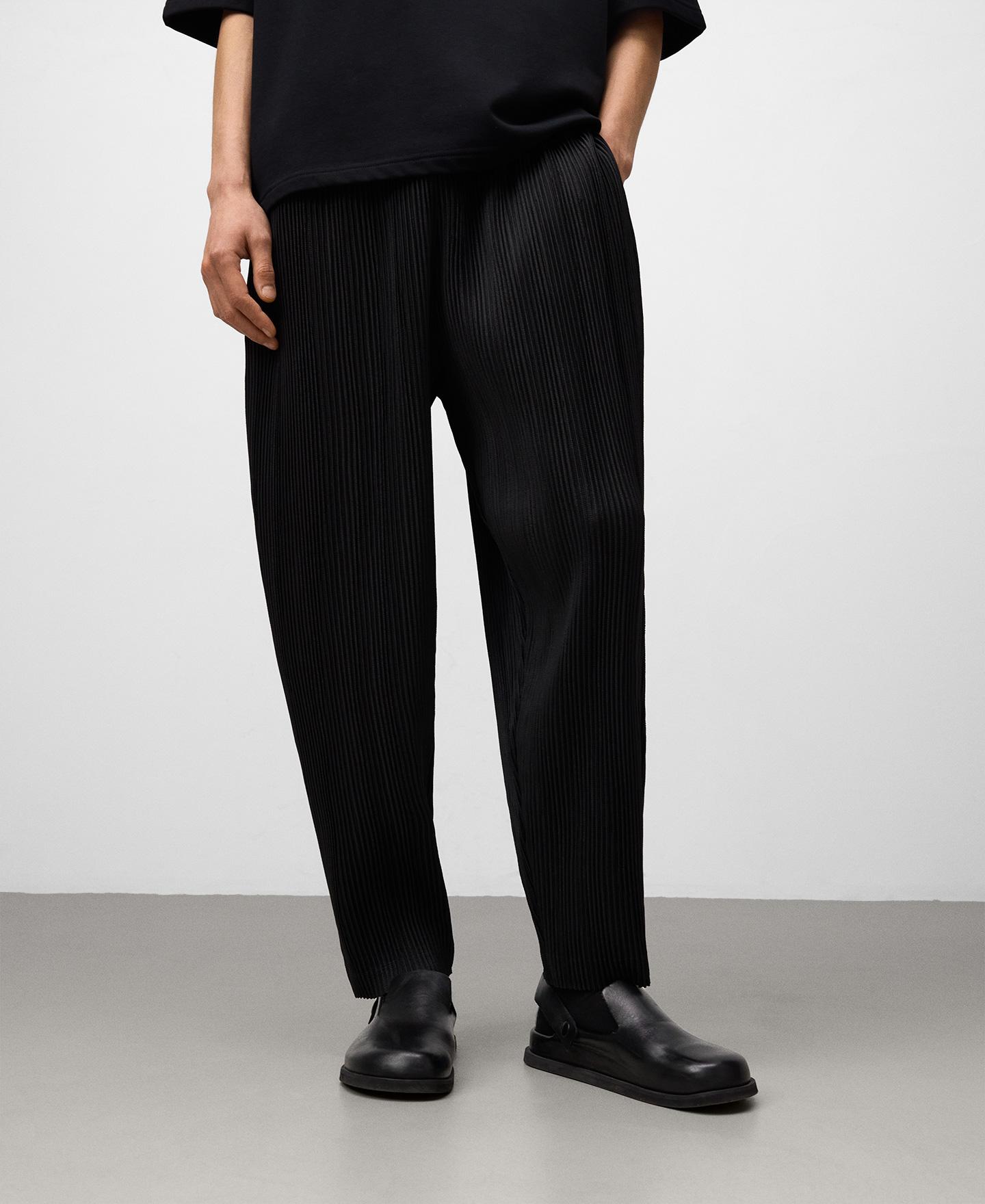 Adolfo Dominguez - Pantalón jogger de hombre barrel fit en tejido crinkle.