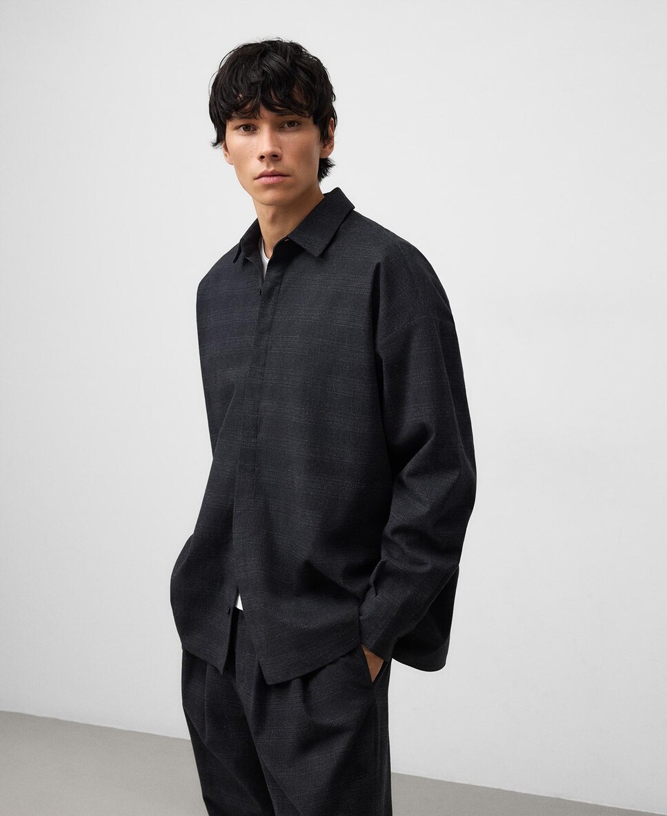 Camisa de hombre oversize de cuadros · Adolfo Dominguez · El Corte