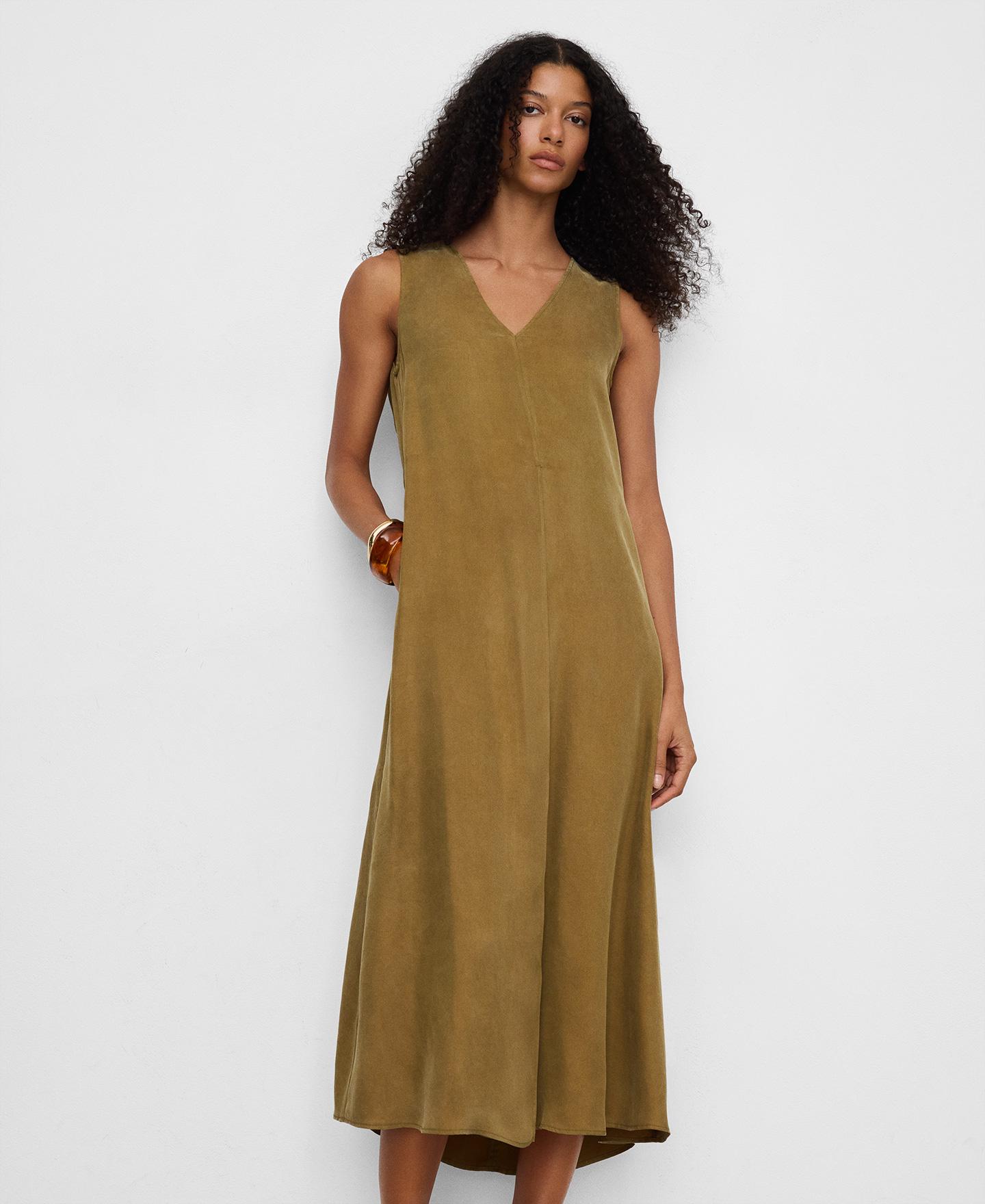Adolfo Dominguez - Vestido midi con escote pico.