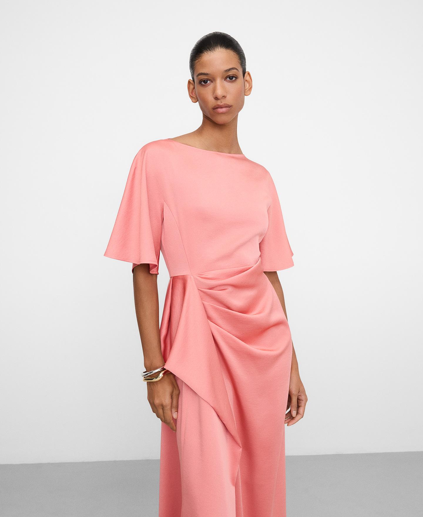Adolfo Dominguez - Vestido largo con gesto lateral.