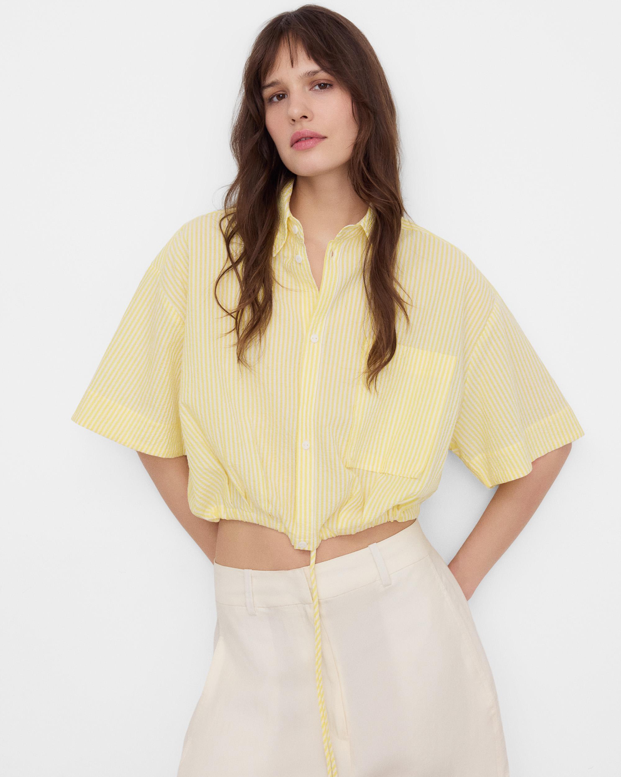 Adolfo Dominguez - Camisa de mujer boxy en tejido seersucker.