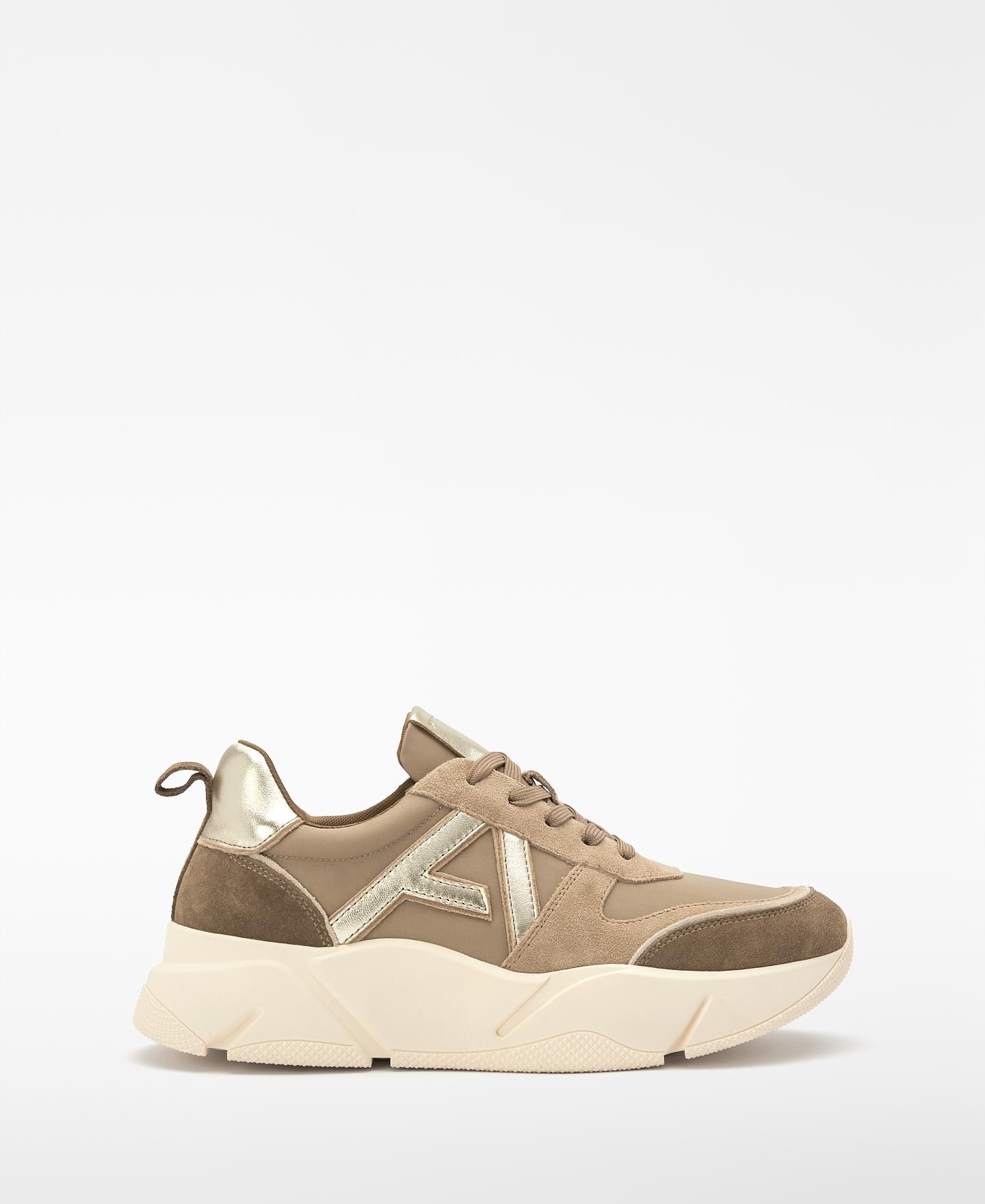 Imagen 0 de Zapatillas de plataforma de mujer con piel y maxi logo Camel