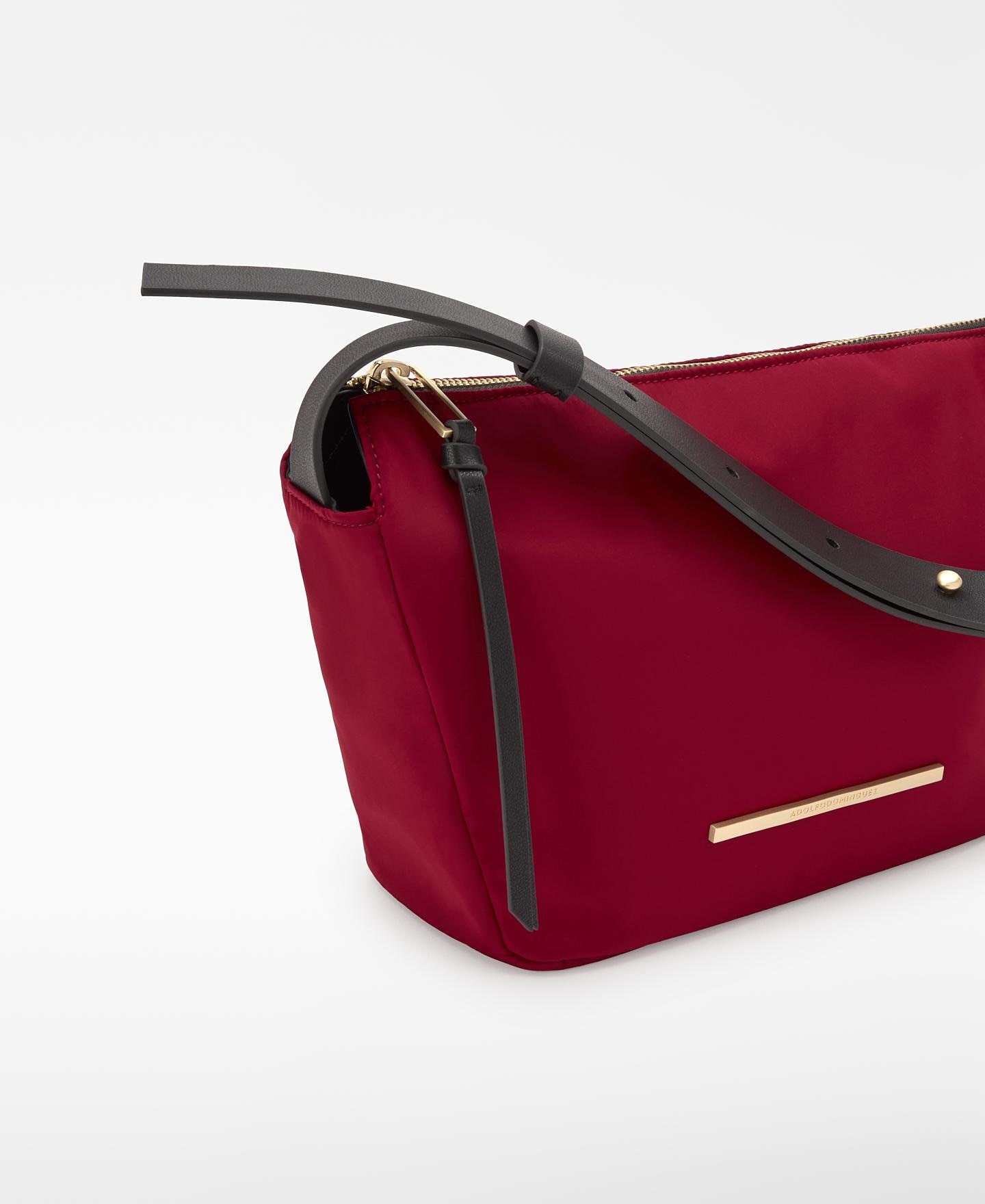 Bandolera pequeña de mujer orión con asa regulable - Adolfo Dominguez - Rojo Rojo-4