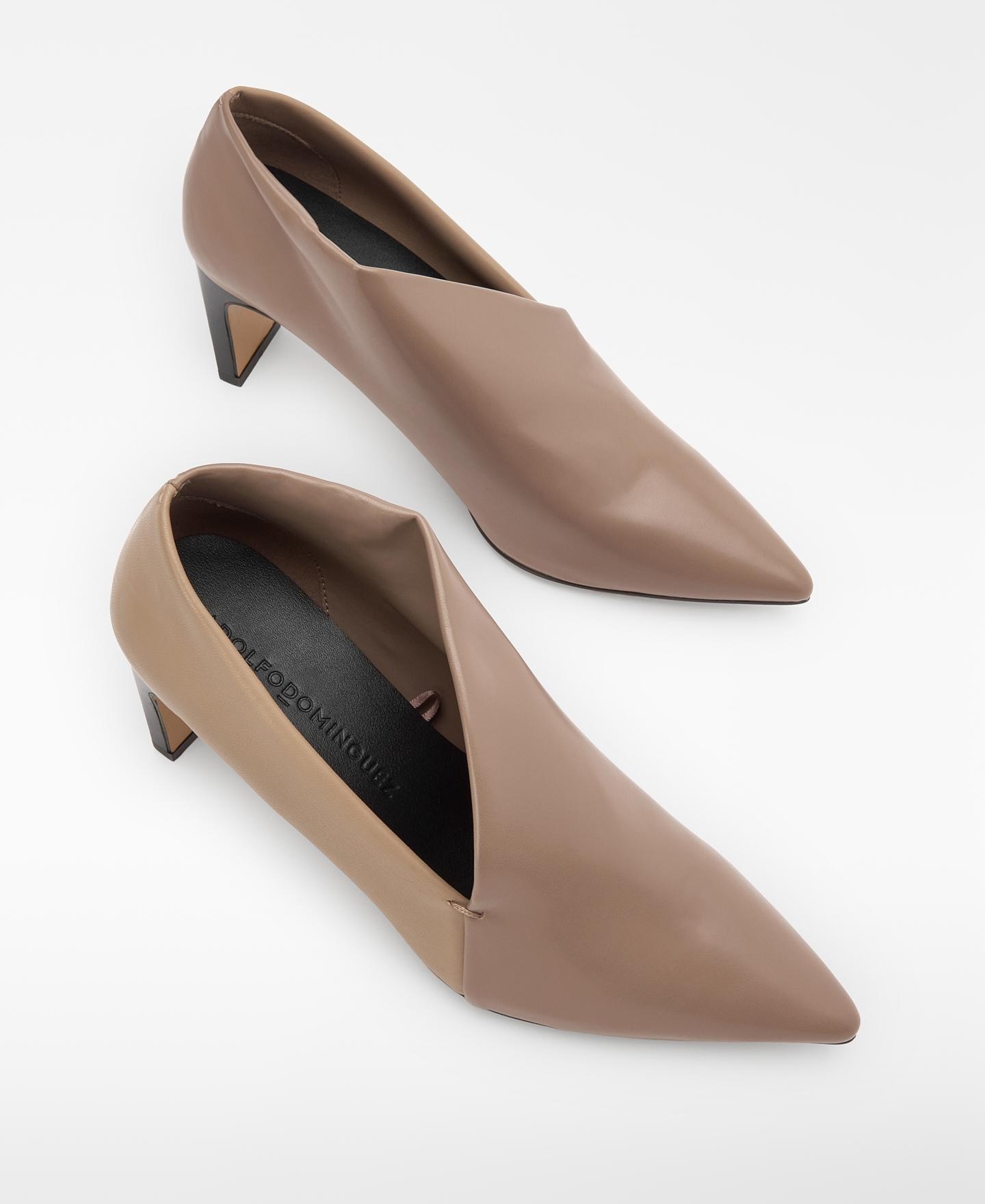 Zapato de salón con tacón abotinado bicolor en piel no piel - Adolfo Dominguez - Topo Topo-3