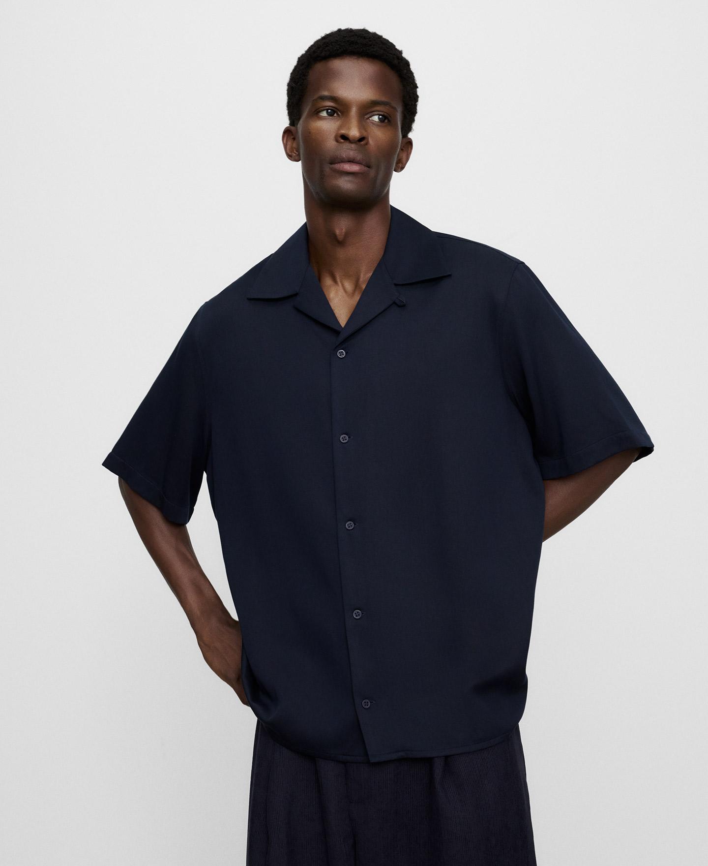 Imagen 0 de Camisa de hombre oversize de manga corta Azul oscuro