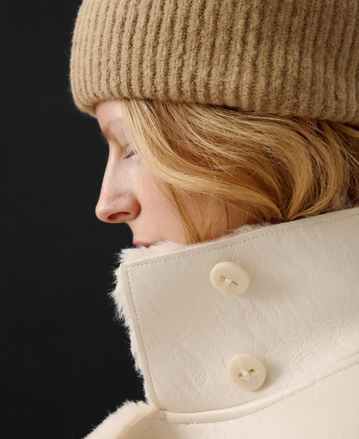 Imagen 4 de Chaqueta cruzada de mujer de doble faz en piel no piel - Adolfo Dominguez - Natural Natural