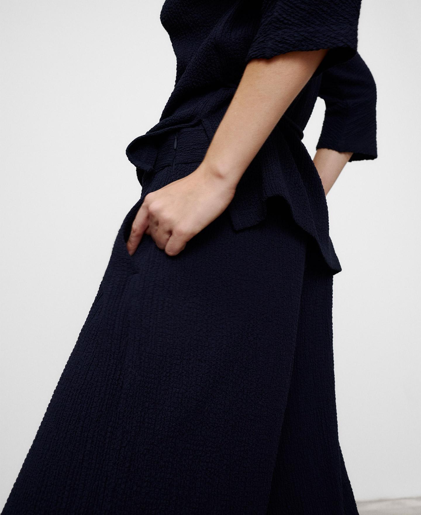 Imagen 4 de Pantalón recto de mujer bouclé - Adolfo Dominguez - Azul Azul