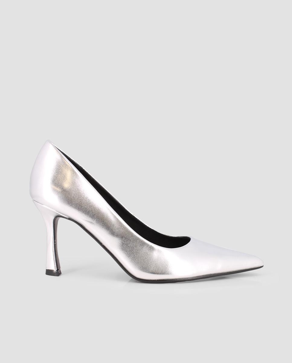 Blogger - Zapatos de salón de mujer con puntera afilada y tacón de aguja.