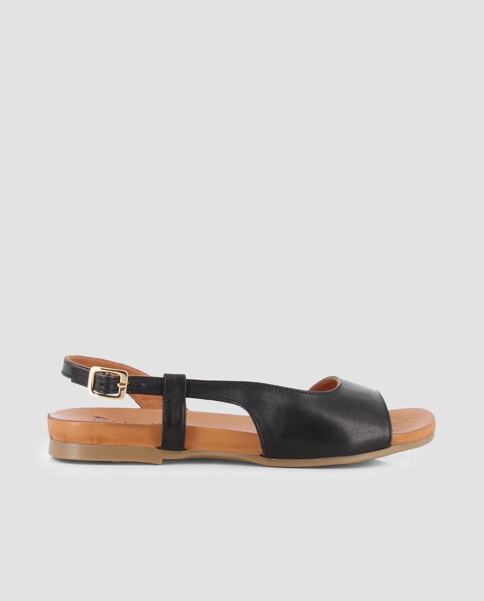 Blogger - Sandalias planas de mujer de piel con cierre de hebilla.