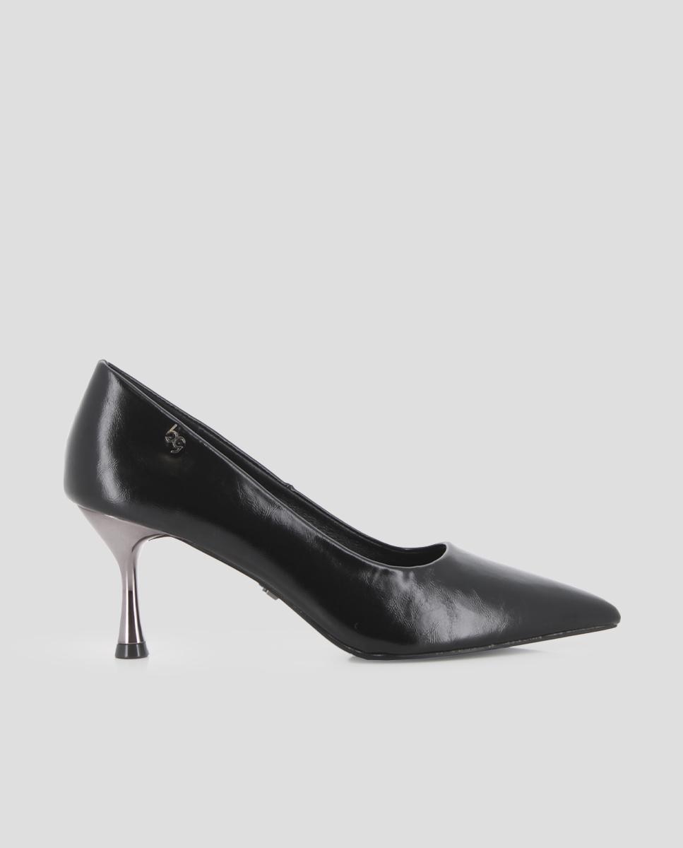 Blogger - Zapatos de salón de mujer con tacón fino y puntera afilada.