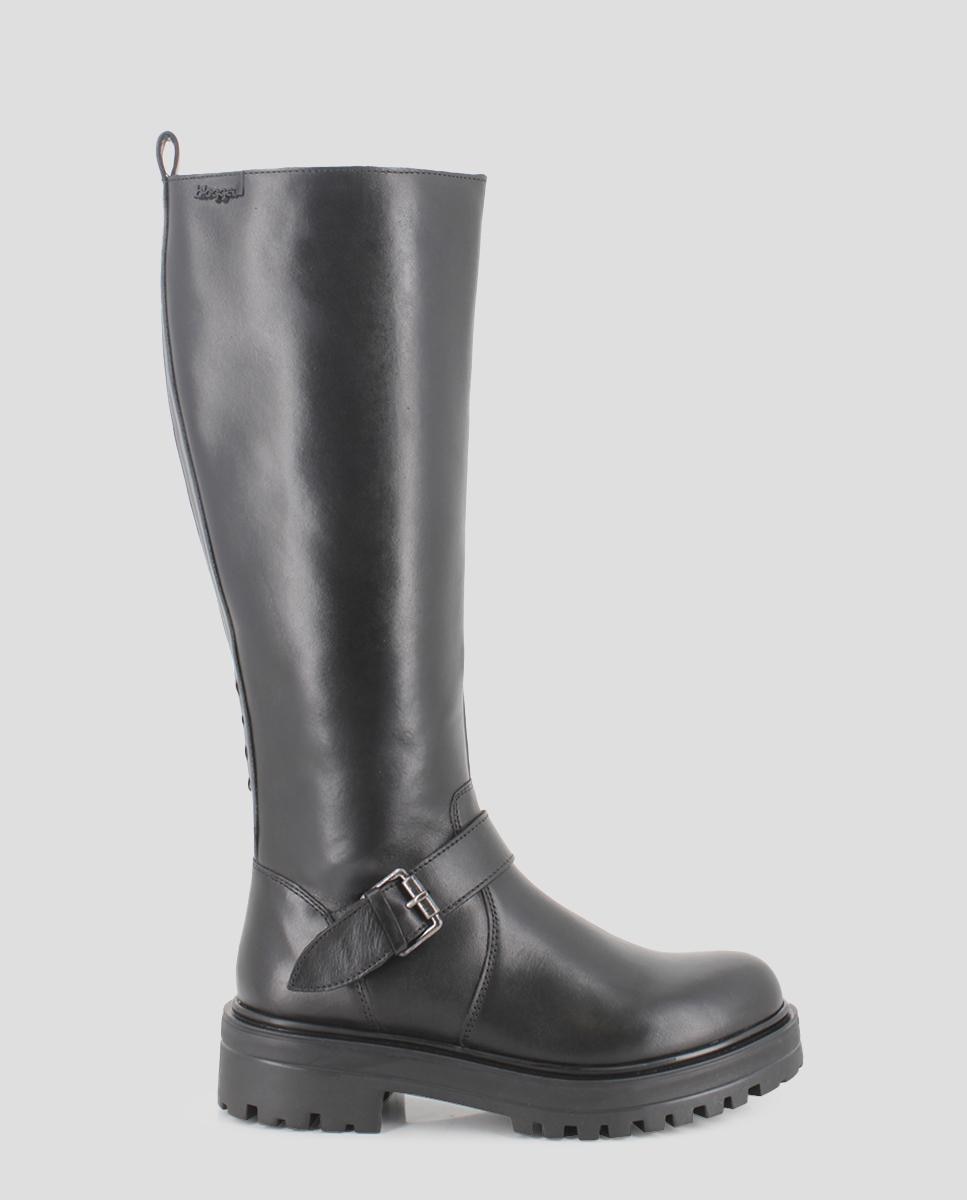 Blogger - Bota de mujer caña alta detalle hebilla.