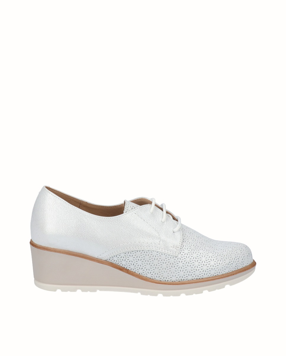 Imagen 0 de Zapatos de cuña de mujer de piel con cordones Blanco
