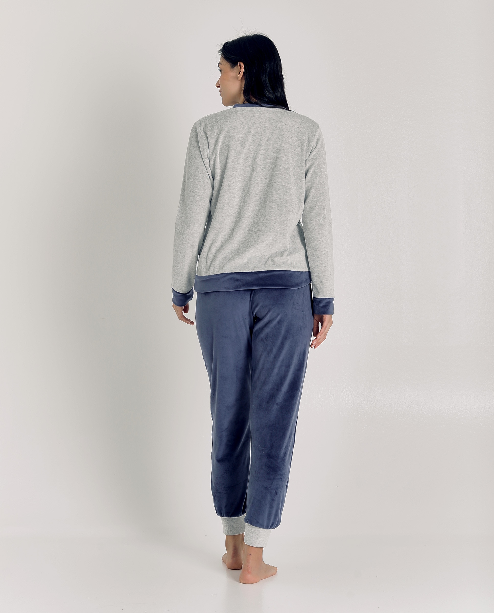 Pijama de mujer de terciopelo con estampado de oso - J&J Brothers - Gris Gris-2