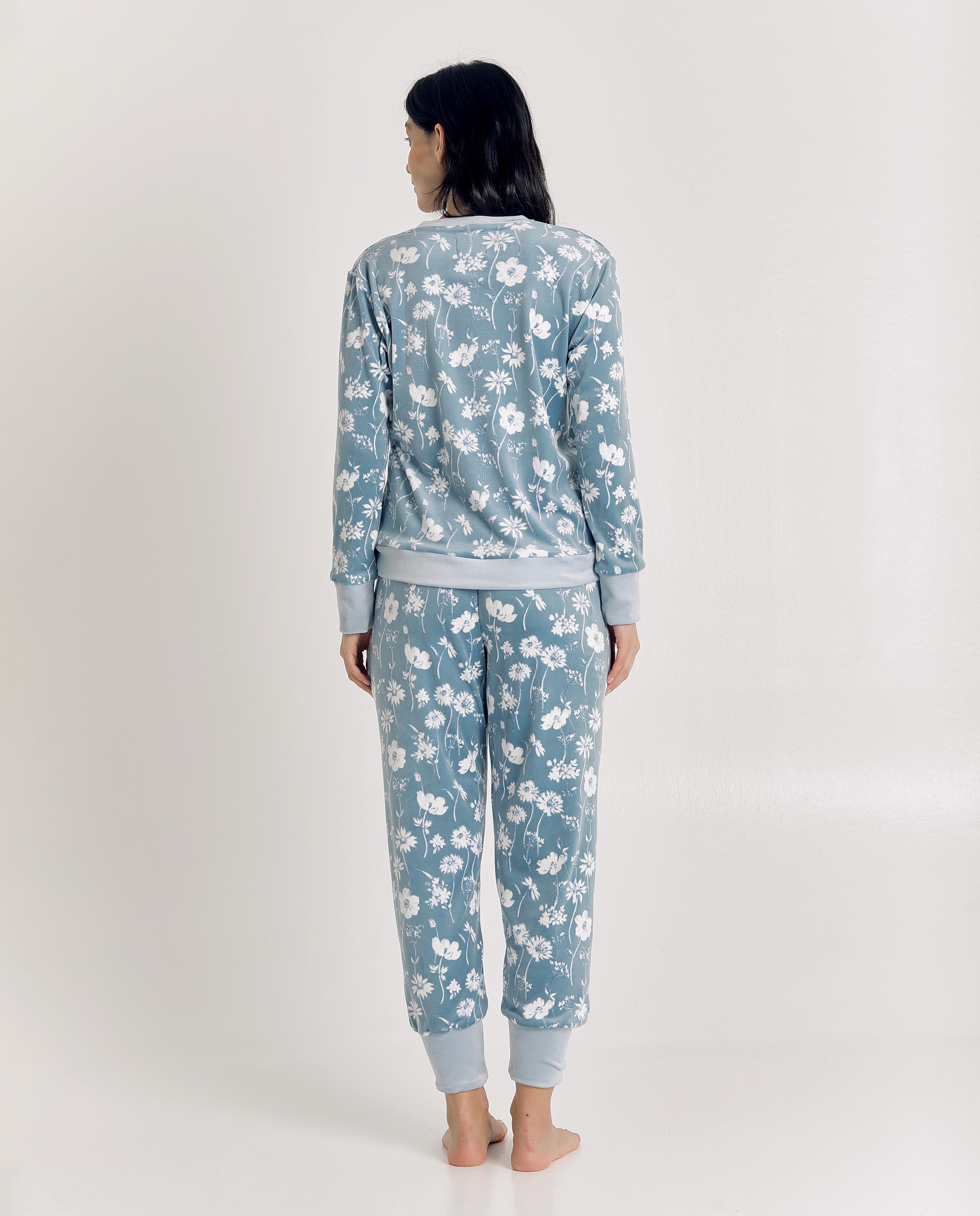 Imagen 2 de Pijama de mujer de terciopelo con estampado floral - J&J Brothers - Azul claro Azul claro
