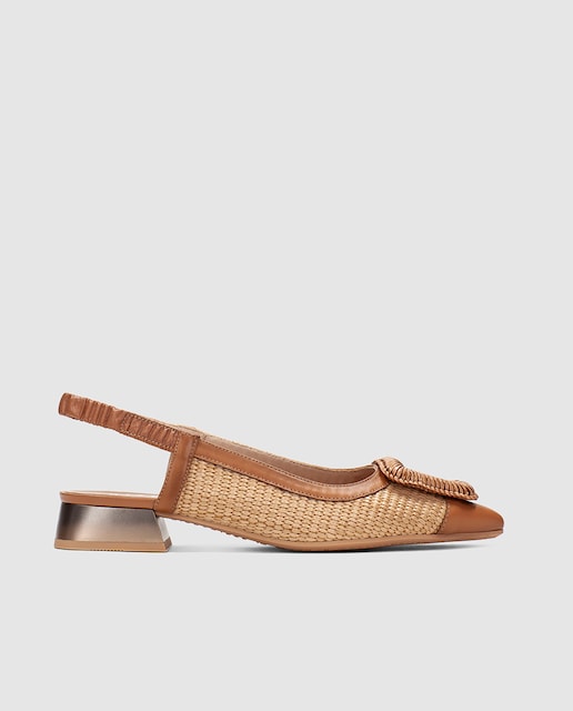 Imagen 0 de Sandalias de mujer Hispanitas de piel con adorno