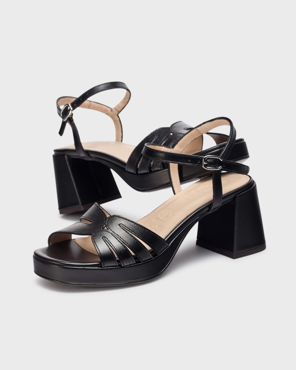 Sandalias de tacón de mujer de piel con hebilla - Wonders - Negro / Aluminio Negro / Aluminio-4