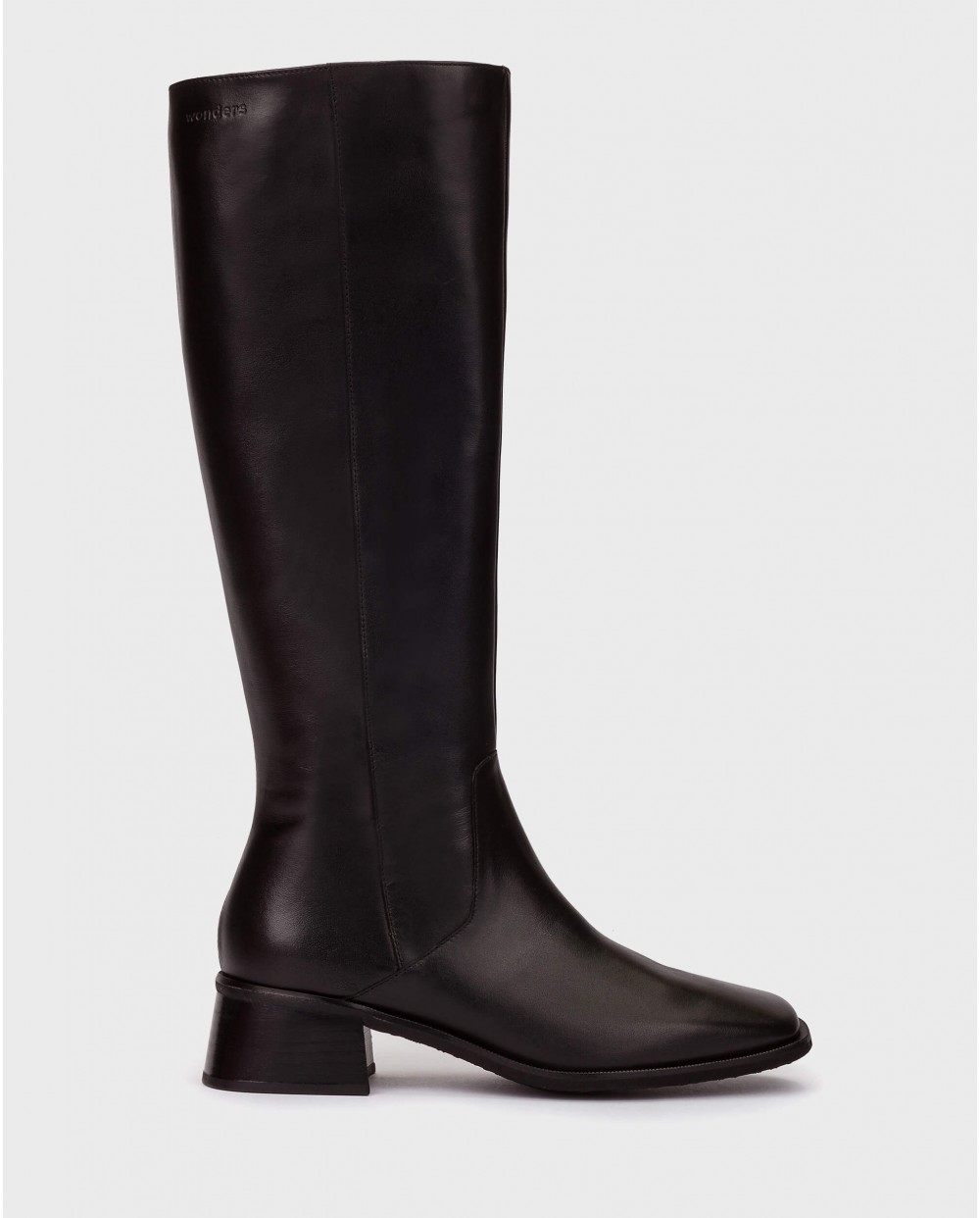 Botas de mujer con punta cuadrada en piel negra