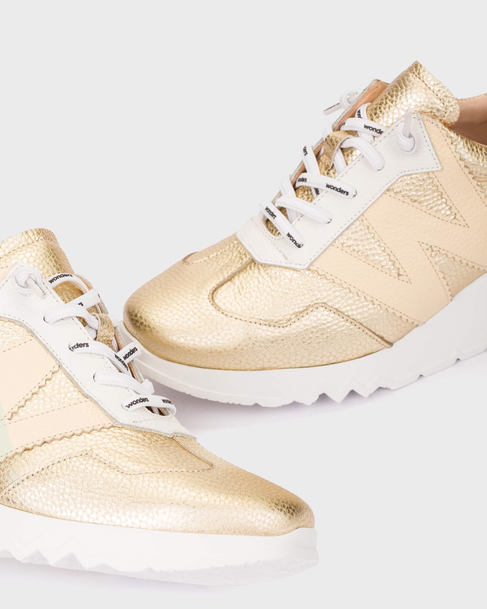 Zapatillas deportiva de mujer en piel kyoto 70 wonders - Oro Oro-5