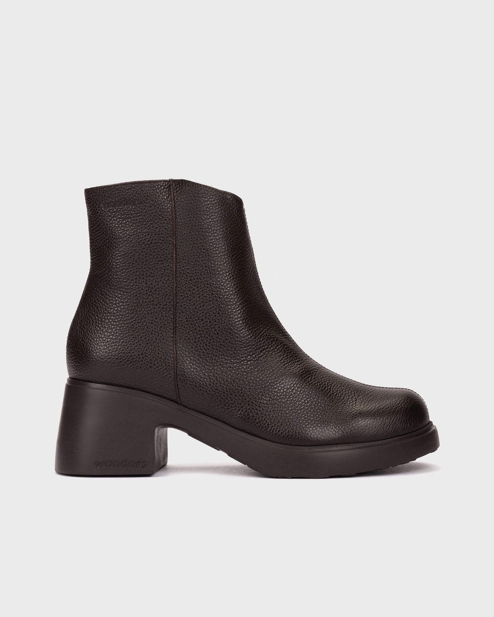 Imagen 0 de Botines de mujer en piel flytres 25 wonders Marrón oscuro