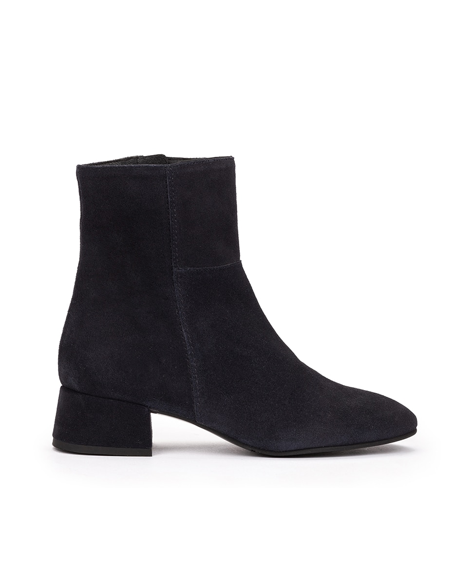 Pedro Miralles - Botines de mujer de serraje con punta redonda.