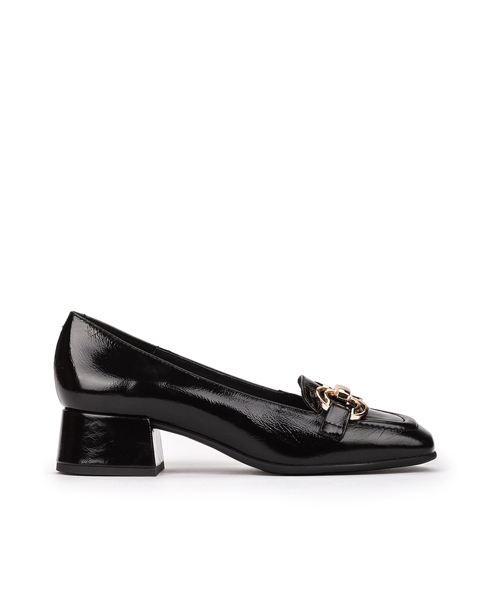 Pedro Miralles - Zapatos de salón de mujer de charol con tacón y adorno metalizado.