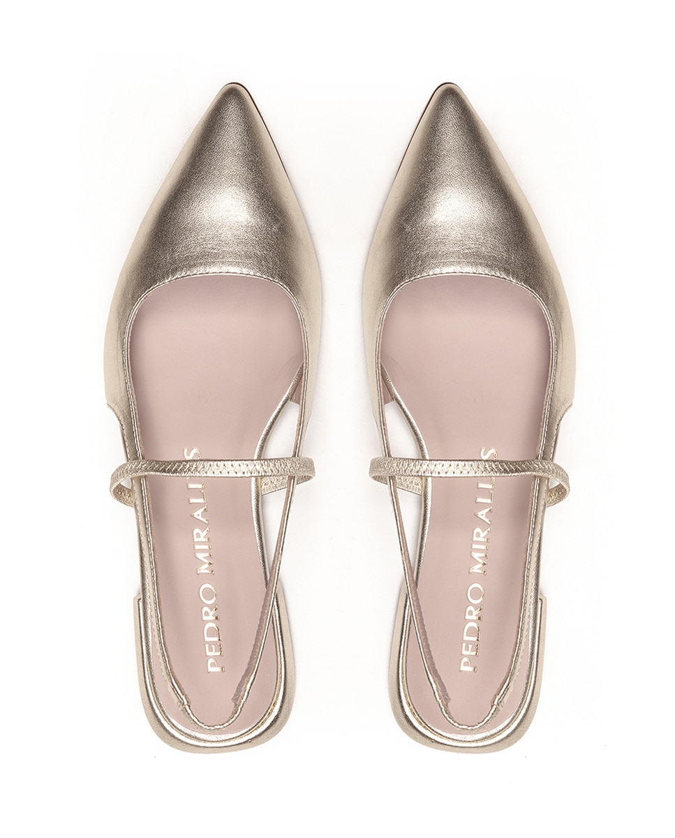 zapatos-planos-de-mujer-destalonados-con-el-stico-dorado-pedro-miralles