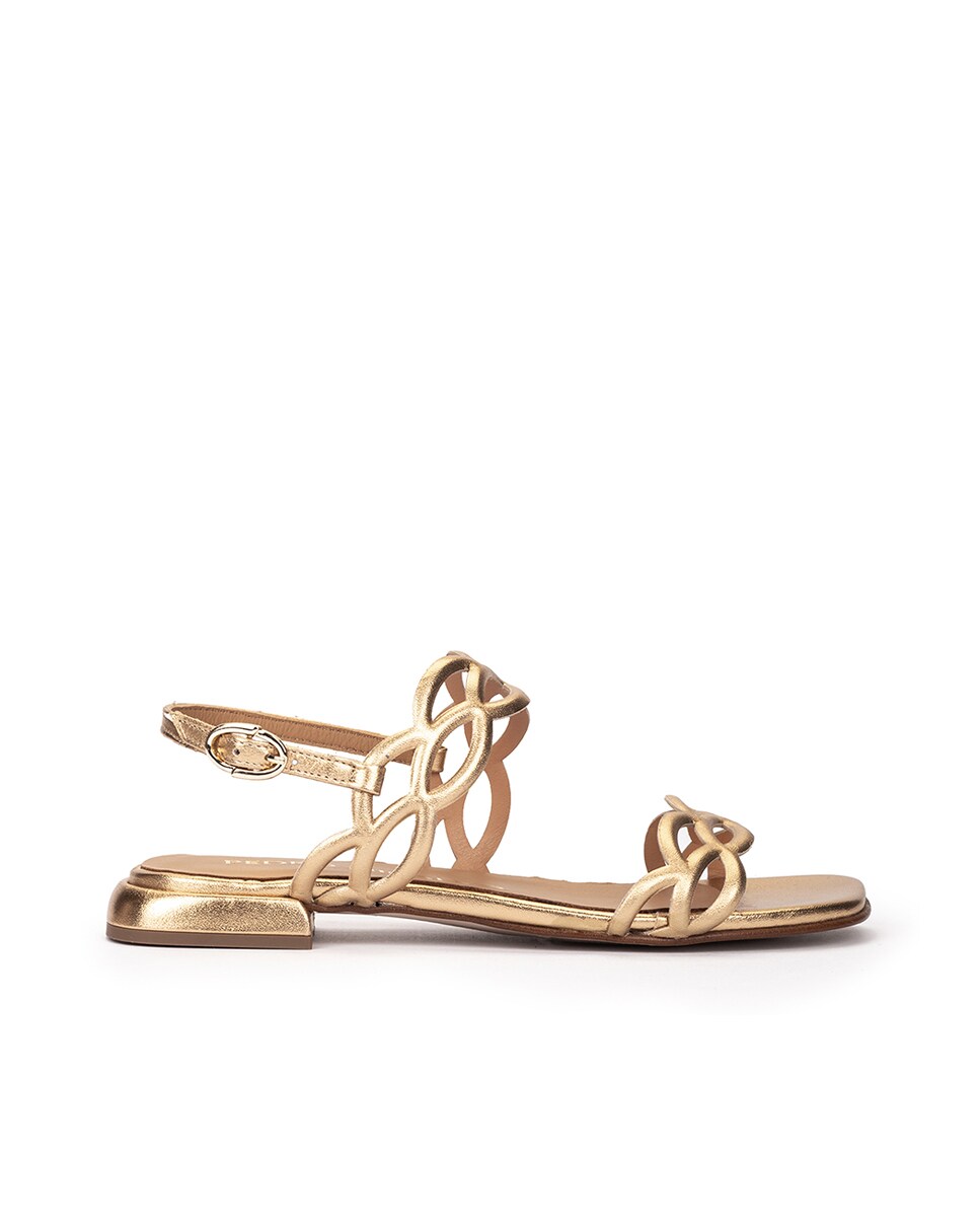 Sandalias planas de mujer con cierre de hebilla · Pedro Miralles