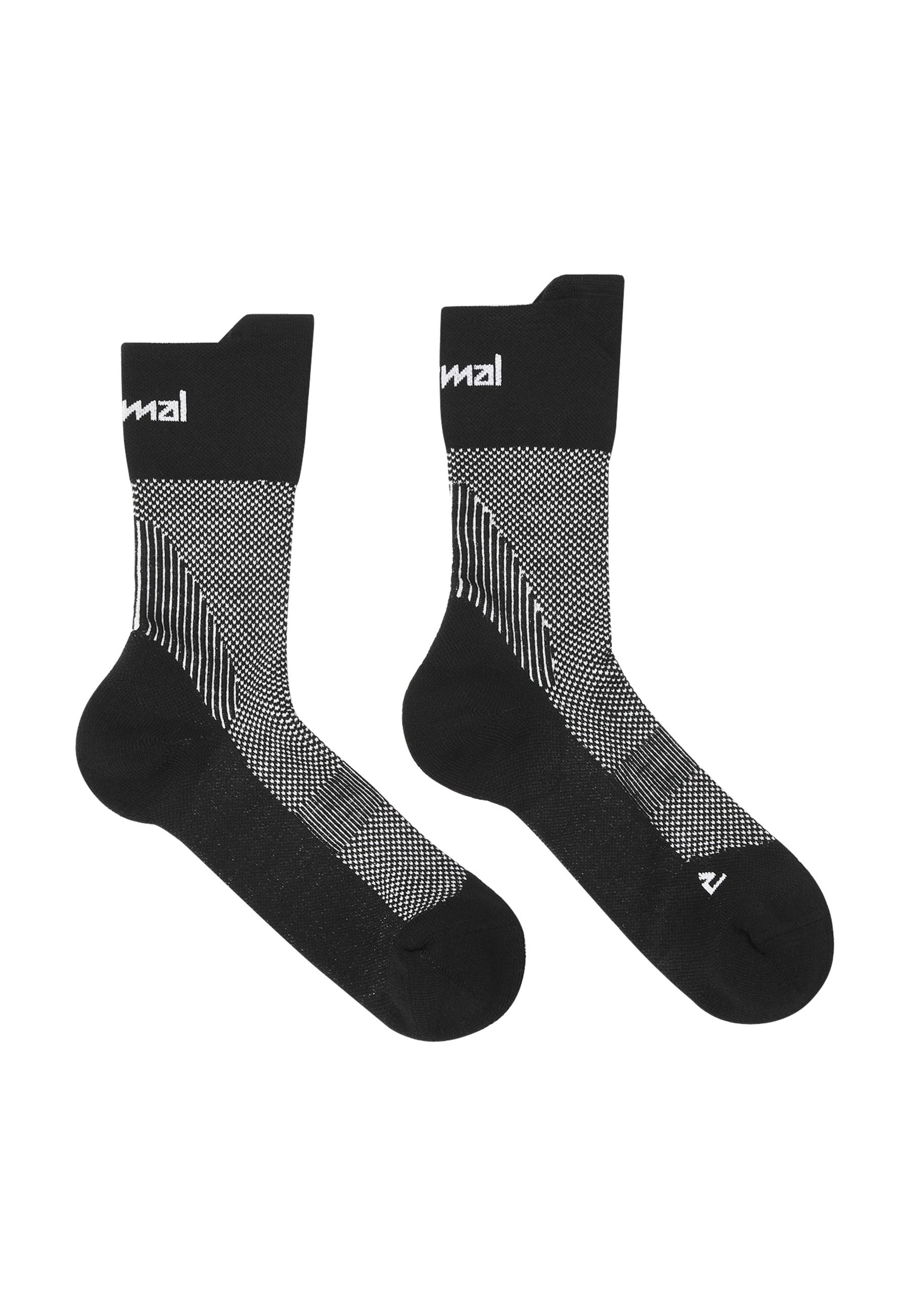 Imagen 0 de Calcetines running unisex NNORMAL Negro / Blanco