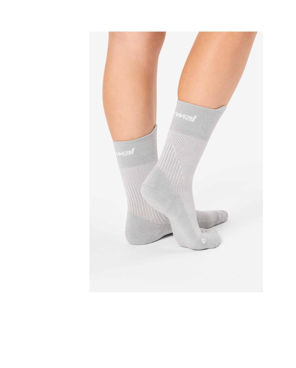 Imagen 4 de Calcetines running unisex NNORMAL - Gris Gris