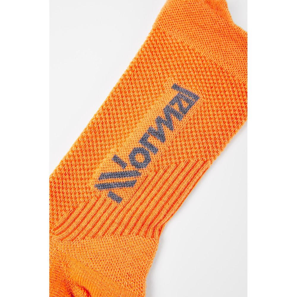 Imagen 2 de Calcetines running unisex NNORMAL - Naranja Naranja