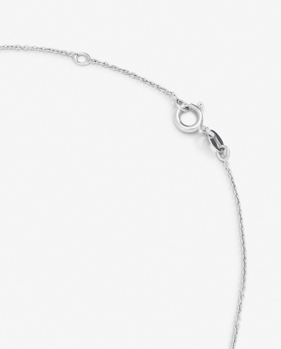 Colgante cadena de oro blanco de 18k con diamante solitario y orla de diamantes - SUAREZ - Blanco Blanco-3