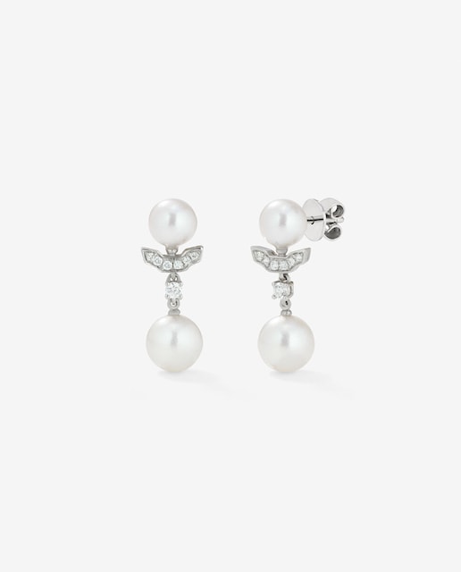Imagen 0 de Pendiente pequeño de oro blanco con perlas Akoya y diamantes