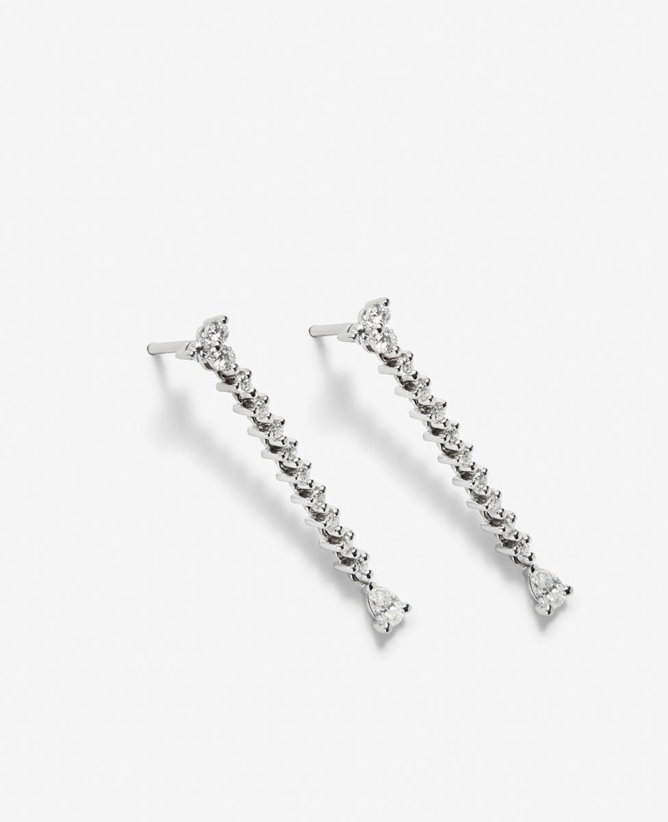 Pendientes de oro de 18K con 2 diamantes en talla pera con un total de 0,21 cts y 18 en talla brillante con un total de 0,34 cts - SUAREZ - Blanco Blanco-3