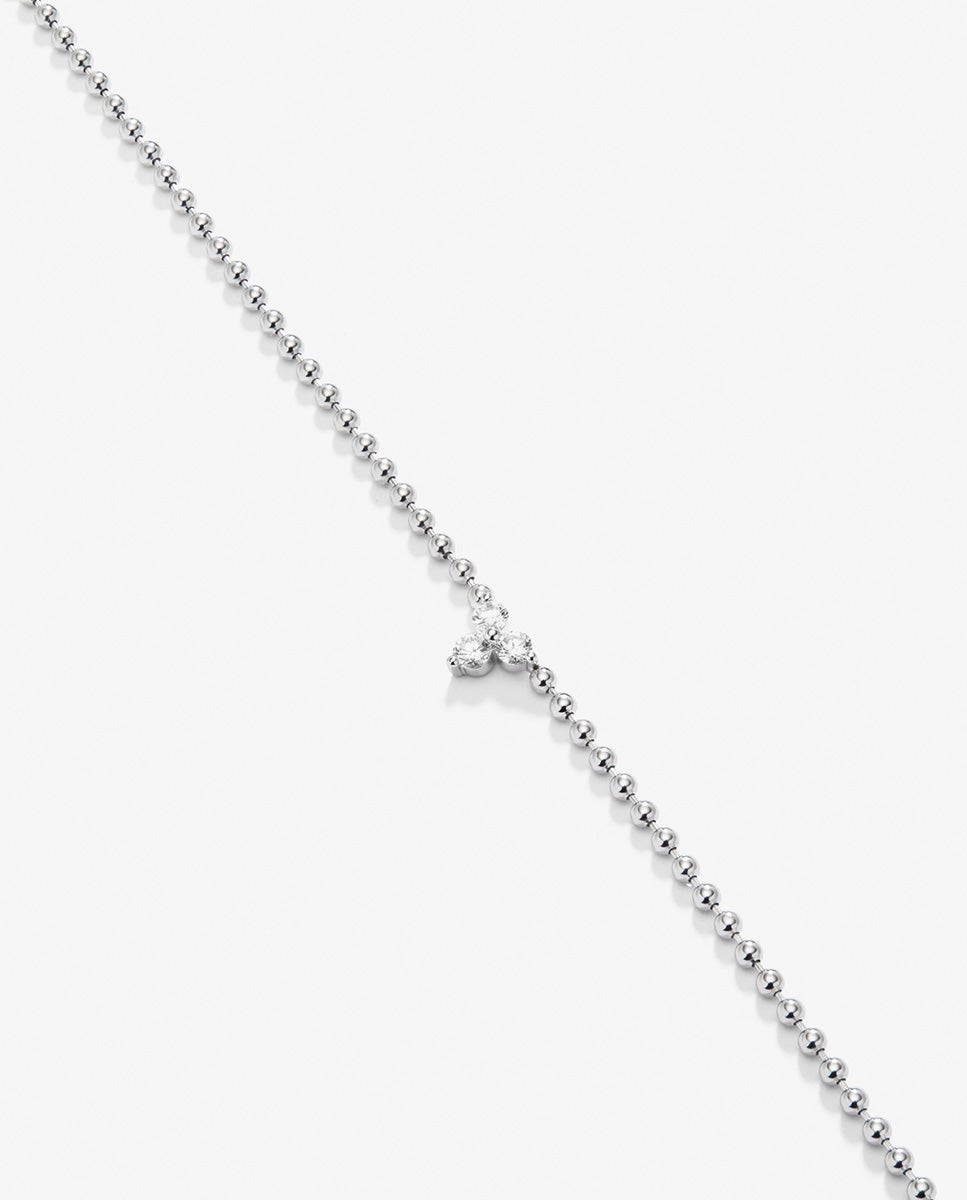 Cadena con colgante de oro blanco de 18k con 3 diamantes en talla brillante con un total de 0,18 cts - SUAREZ - Blanco Blanco-2