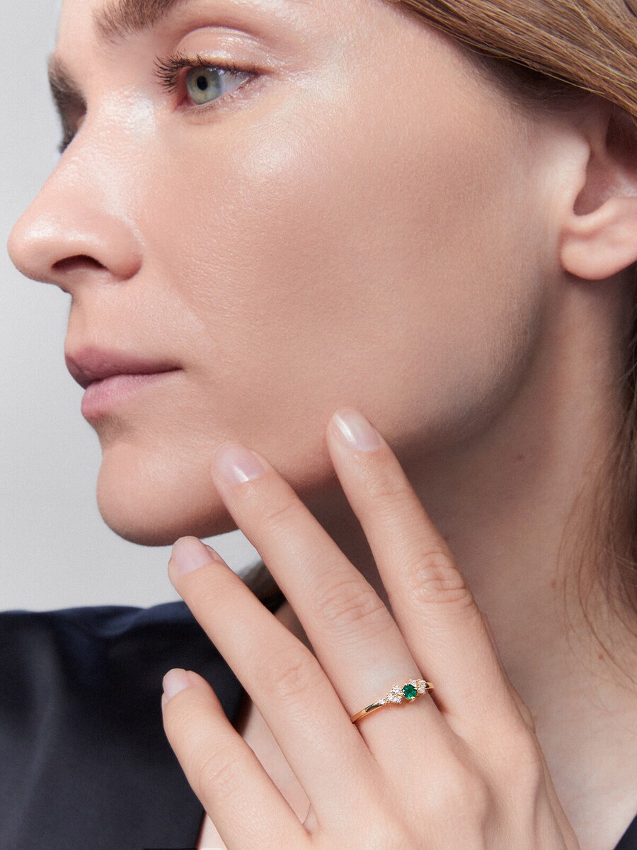 Joyería Suárez Anillo Esmeralda Suarez Anillo De Oro Blanco De 18K