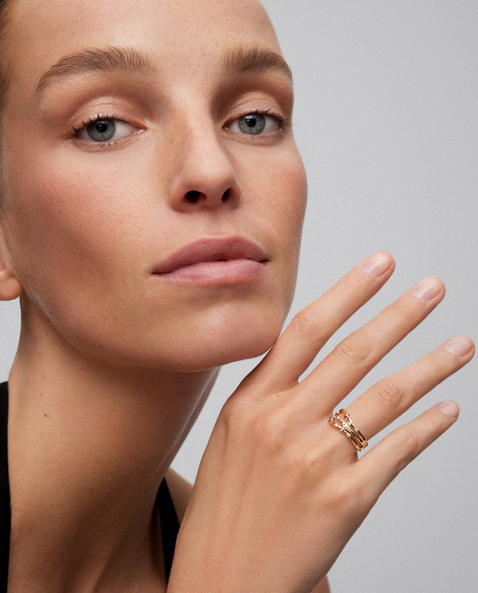 Anillo multibrazo de oro amarillo de 18k con 9 diamantes en talla brillante con un total de 0,08 cts - SUAREZ - Blanco Blanco-4