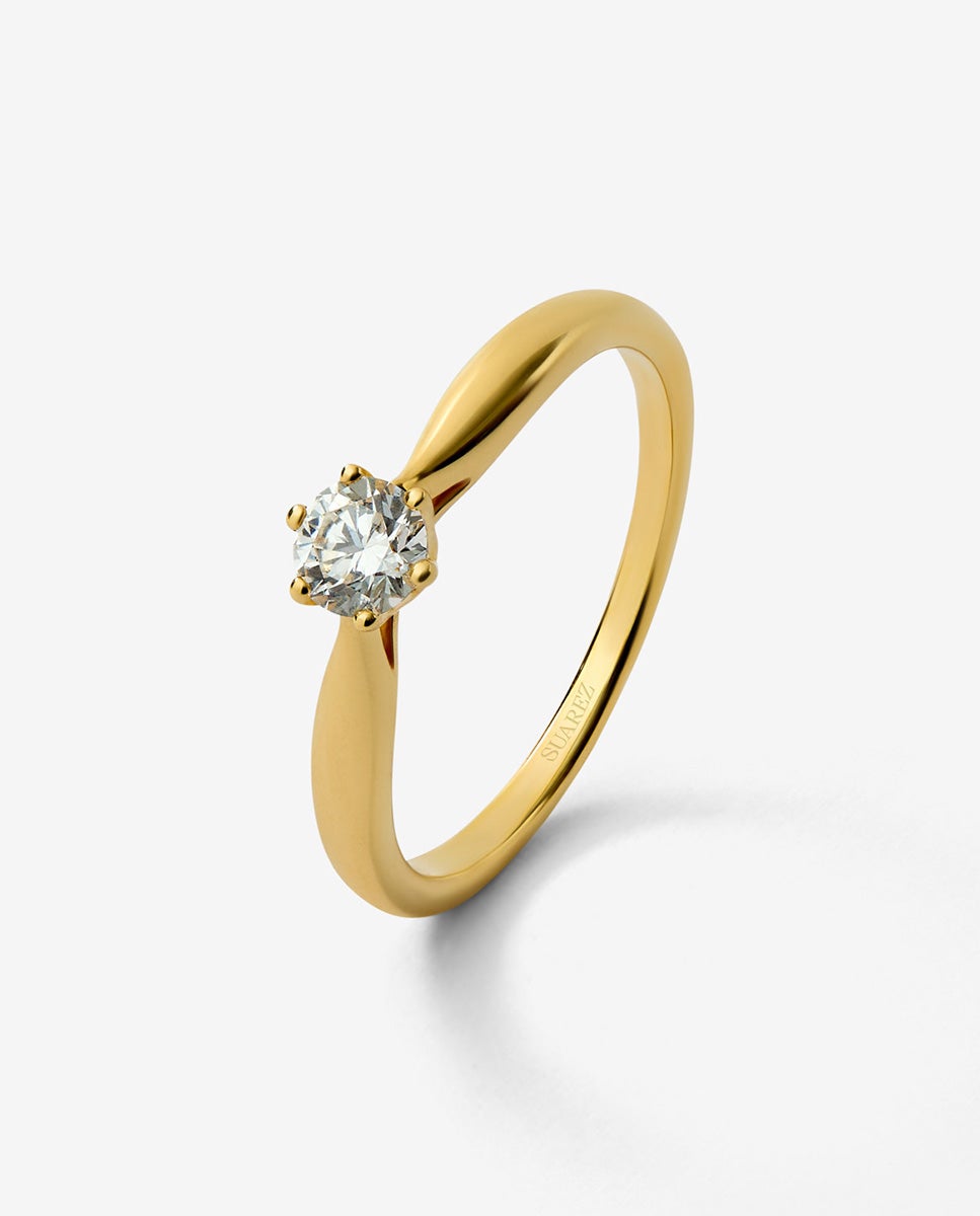 Imagen 0 de Anillo solitario de oro amarillo de 18k con diamante Amarillo