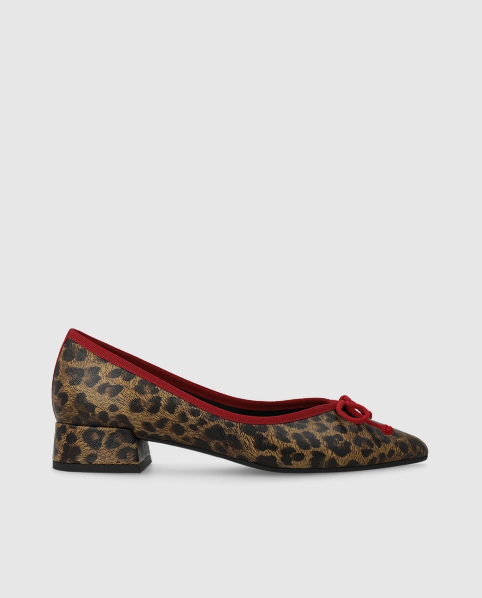 Lodi - Bailarinas de mujer en piel con grabado animal print.
