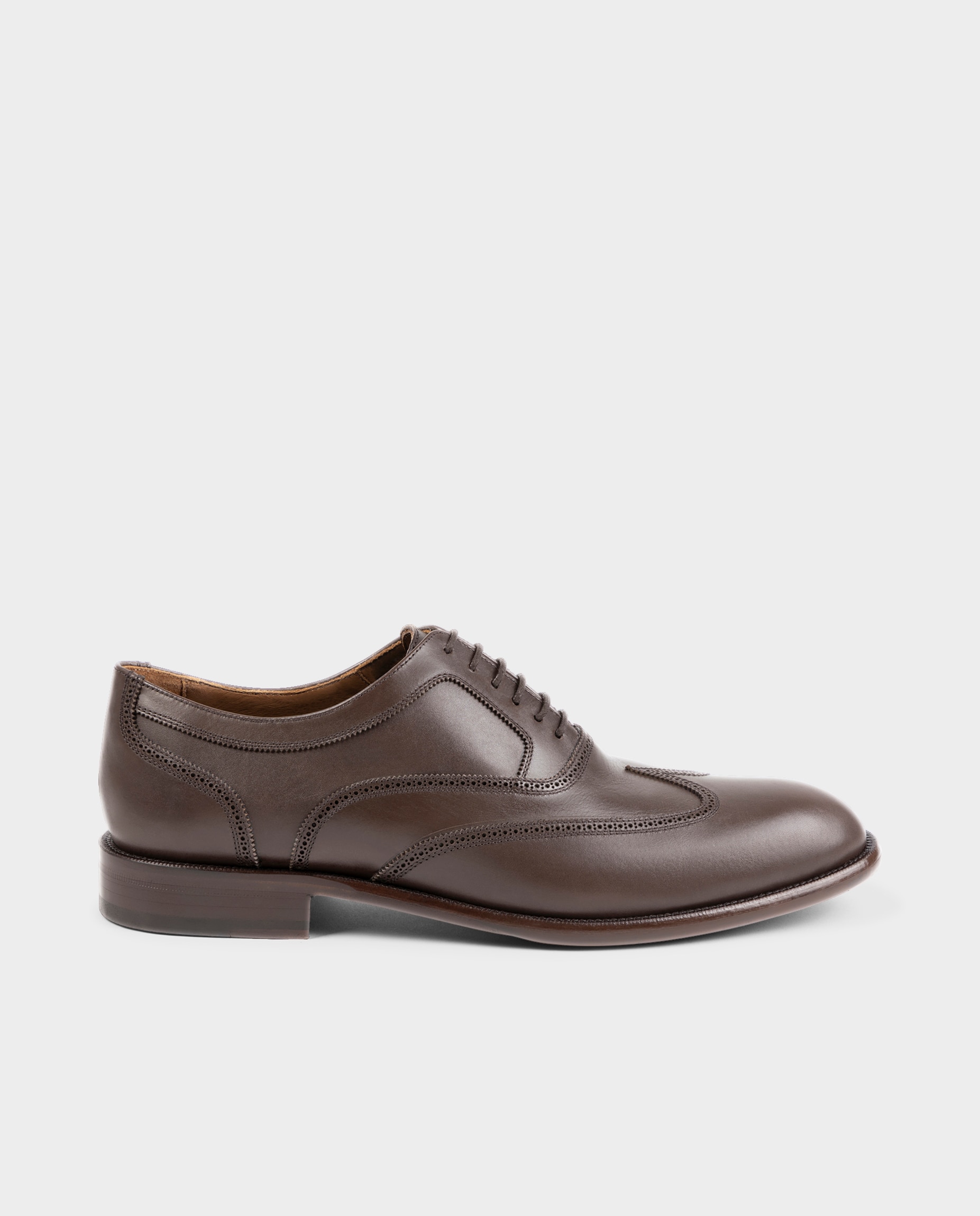 Imagen 0 de Zapatos oxford wingtip de hombre de piel Marrón