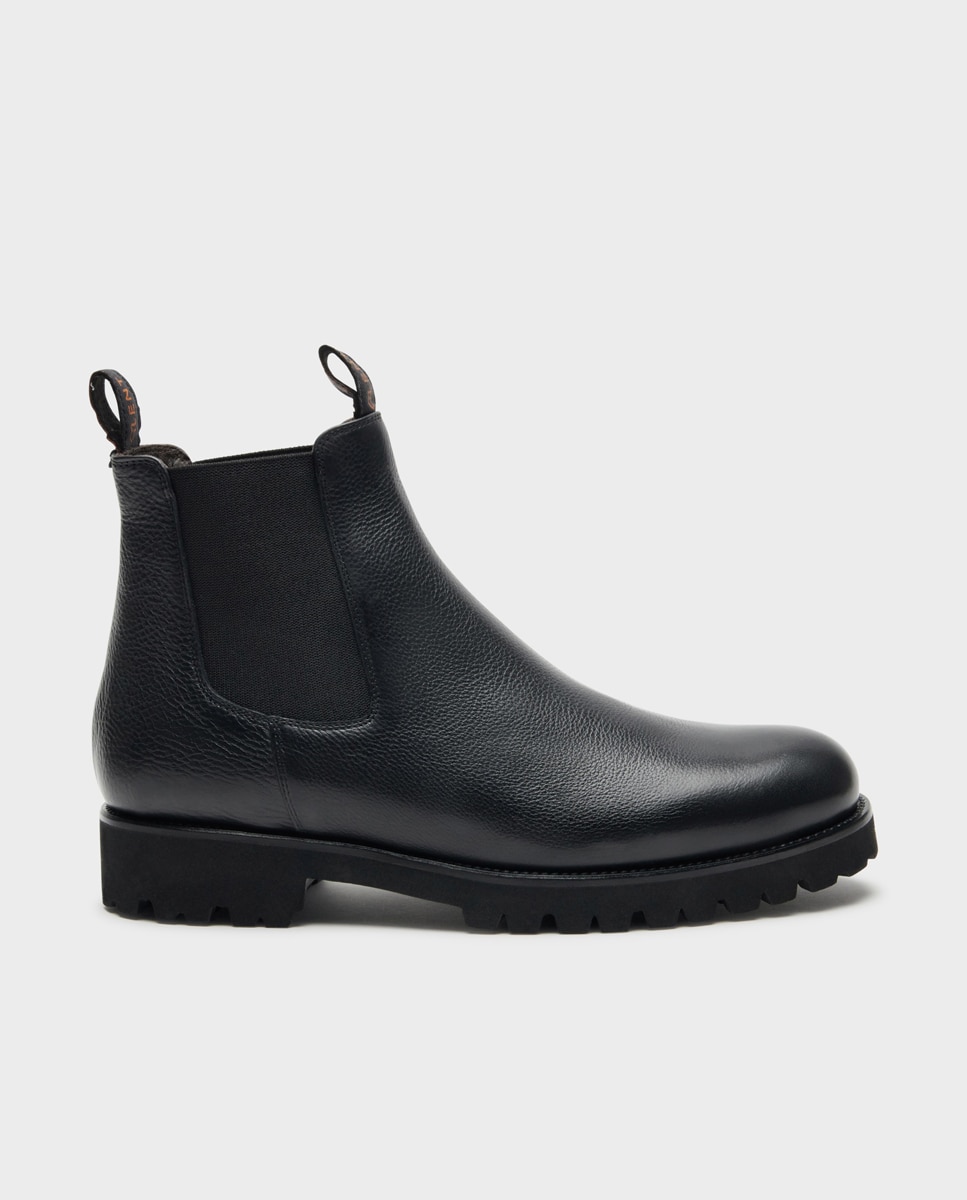 Bota de hombre de piel con elásticos y suela track