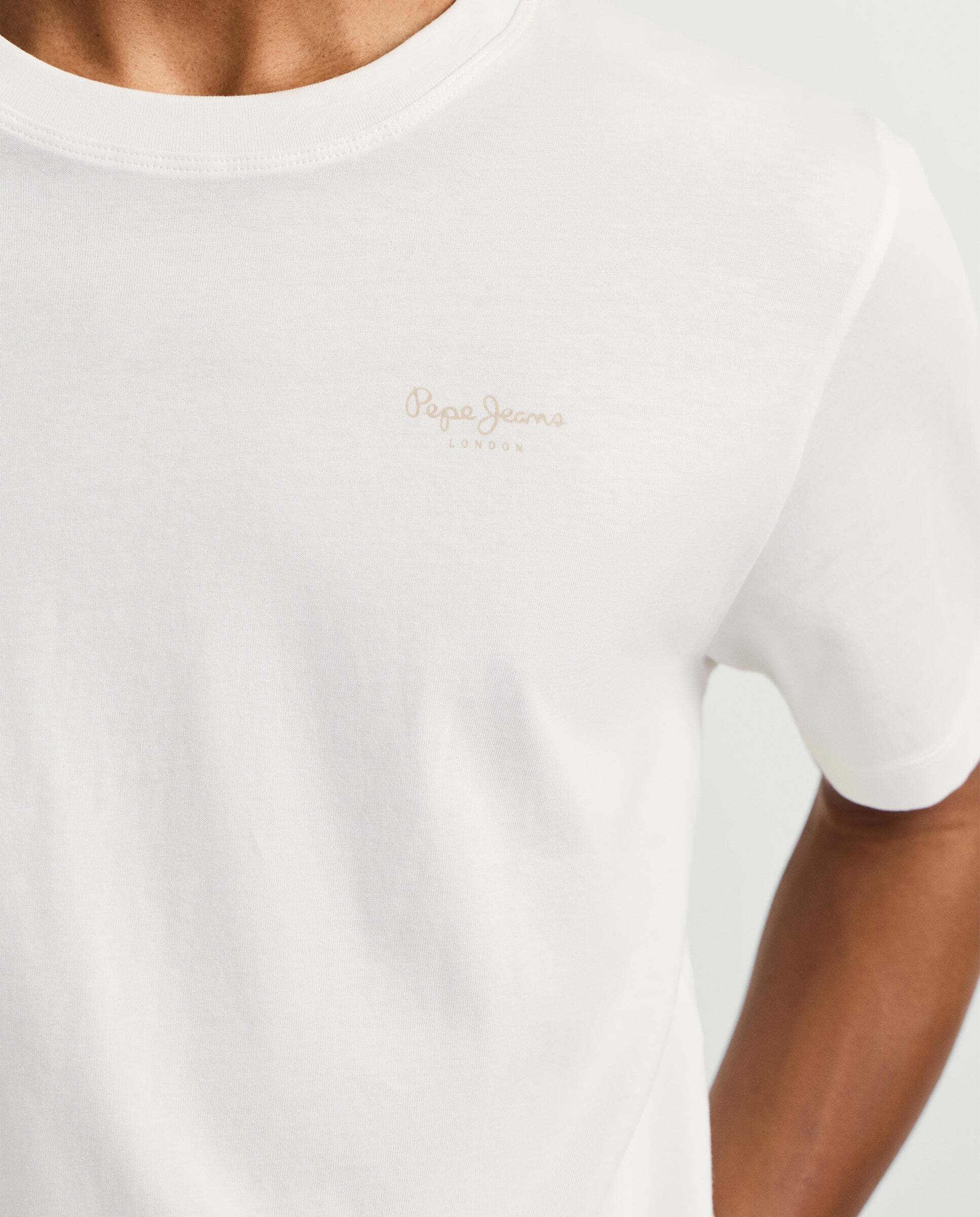 Imagen 5 de Camiseta de hombre logo estampado fit regular - Pepe Jeans - Blanco roto Blanco roto