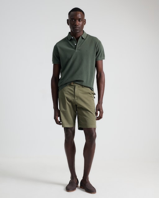Imagen 0 de Bermuda básica de hombre slim fit