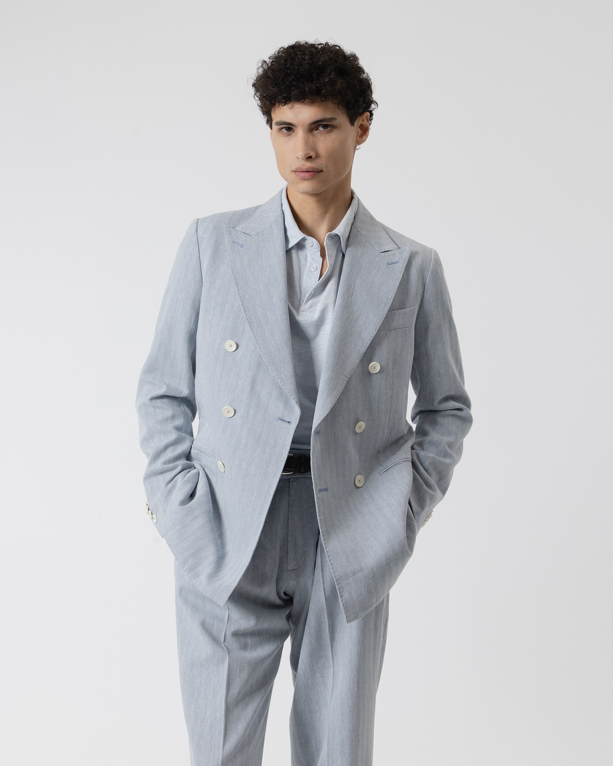 Americana cruzada espiga slim fit de hombre azul celeste